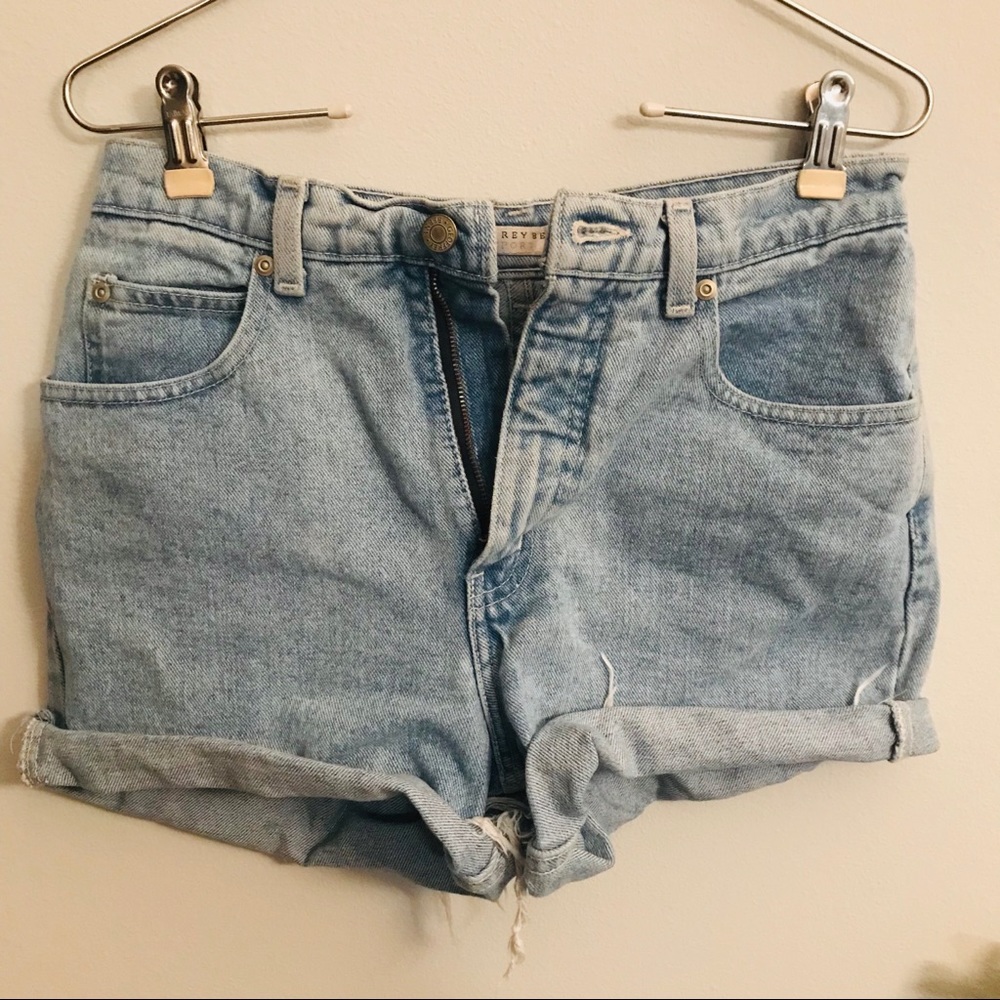 Vintage high rise short shorts